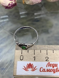 *Кольцо р.17,5 Микс Цаворит Шпинель арт. 01-2423/00ЦВ-17-800 вес 1,42 г - фото 203591