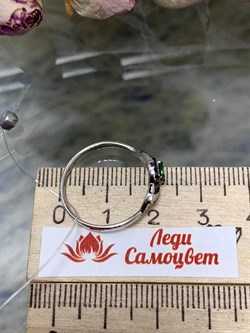 *Кольцо р.17,5 Микс Цаворит Шпинель арт. 01-2423/00ЦВ-17-800 вес 1,42 г - фото 203592