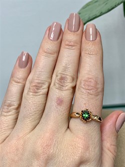 *Кольцо р.18,5 Микс Цаворит Шпинель арт. 01-2427/00ЦВ-06-416 вес 1,98 г - фото 203661 *Кольцо р.18,5 Микс Цаворит Шпинель арт. 01-2427/00ЦВ-06-416 вес 1,98 г - фото 203661