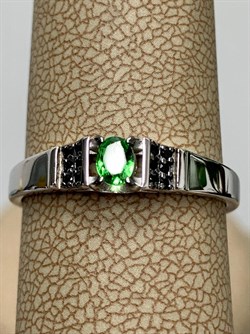 *Кольцо р.19,5 Микс Цаворит Шпинель арт. 01-2426/00ЦВ-17-909 вес 1,8 г - фото 203784