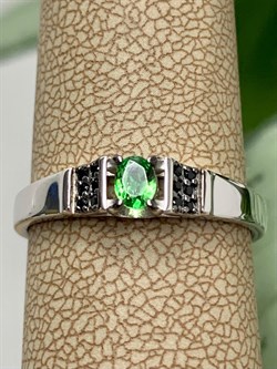 *Кольцо р.19,5 Микс Цаворит Шпинель арт. 01-2426/00ЦВ-17-909 вес 1,8 г - фото 203789