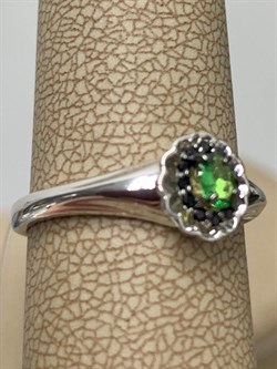 *Кольцо р.19 Микс Цаворит Шпинель арт. 01-2425/00ЦВ-17-910 вес 2,16 г - фото 203857 *Кольцо р.19 Микс Цаворит Шпинель арт. 01-2425/00ЦВ-17-910 вес 2,16 г - фото 203857