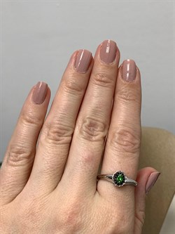 *Кольцо р.19 Микс Цаворит Шпинель арт. 01-2425/00ЦВ-17-910 вес 2,16 г - фото 203865 *Кольцо р.19 Микс Цаворит Шпинель арт. 01-2425/00ЦВ-17-910 вес 2,16 г - фото 203865