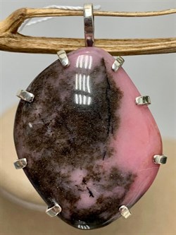 *Кулон Родонит Абстракция арт. 3-1600-613-447 Вес 9,12 г - фото 207114