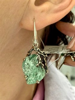 *Серьги Петли Фуксит Авантюрин Кольский п-ов АРТ 1550 ВЕС 12,3 Г - фото 208401 *Серьги Петли Фуксит Авантюрин Кольский п-ов АРТ 1550 ВЕС 12,3 Г - фото 208401