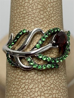 *Кольцо р.18 Гранат Пироп Цаворит арт. SM-R02912-X-WB-PG-X-Gg-599 вес 4,07 г - фото 209103