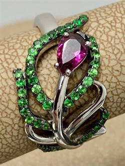 *Кольцо р.19 Родолит Цаворит арт. SM-R02912-X-WB-lil-X-Gg-500 вес 4,15 г - фото 209276