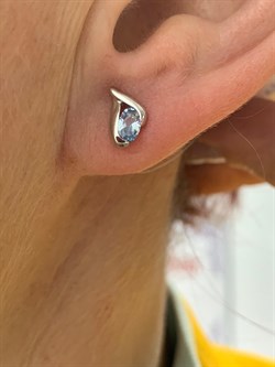 *Серьги Пусеты Голубой Топаз иск арт. CZ-E01018-X-W-BU-X-X-393 вес 1,20 г - фото 210201 *Серьги Пусеты Голубой Топаз иск арт. CZ-E01018-X-W-BU-X-X-393 вес 1,20 г - фото 210201