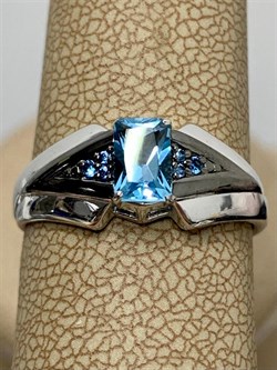 *Кольцо р.17,5 Голубой Топаз арт. К625-5843ТСФ-879 вес 1,82 г - фото 219329 *Кольцо р.17,5 Голубой Топаз арт. К625-5843ТСФ-879 вес 1,82 г - фото 219329