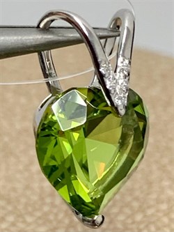 *Подвеска Сердце Хризолит иск арт. П630-815СХр-230 вес 1,23 г - фото 219747 *Подвеска Сердце Хризолит иск арт. П630-815СХр-230 вес 1,23 г - фото 219747