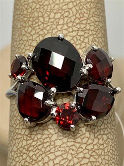 *Кольцо р.19 Гранат арт. К620-1777Гр вес 3,16 г - фото 220047 *Кольцо р.19 Гранат арт. К620-1777Гр вес 3,16 г - фото 220047