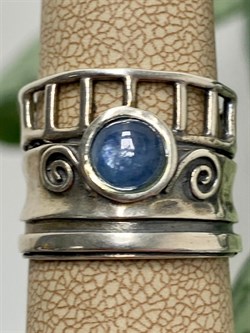 *Кольцо р.18 Кианит Бразилия арт MVR1320KT-373 Вес 7,05 г - фото 221725 *Кольцо р.18 Кианит Бразилия арт MVR1320KT-373 Вес 7,05 г - фото 221725