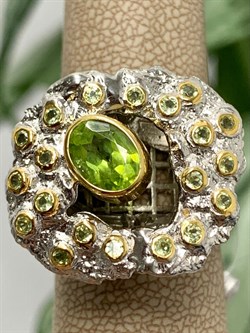 *Кольцо р.18,25 Хризолит Урал АРТ 1224-496 Вес 13,88 г - фото 222727