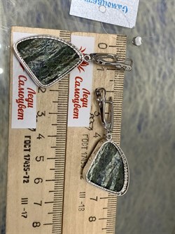 *Серьги Змеевик Серпентин арт. 37-СРР050-38-4.127П-1002302701676000 (вес 16,76 г) - фото 225398 *Серьги Змеевик Серпентин арт. 37-СРР050-38-4.127П-1002302701676000 (вес 16,76 г) - фото 225398