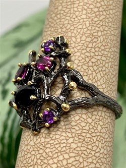 *Кольцо р.18 Микс Аметист Родолит Гранат арт. RR170962рз40110-993 (Вес около 4,68 г) - фото 227317 *Кольцо р.18 Микс Аметист Родолит Гранат арт. RR170962рз40110-993 (Вес около 4,68 г) - фото 227317