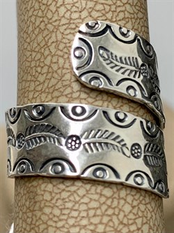 *Кольцо р.18 Перышко арт. 23228-685 Вес 4,9 г - фото 227887 *Кольцо р.18 Перышко арт. 23228-685 Вес 4,9 г - фото 227887