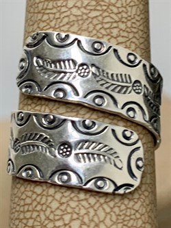 *Кольцо р.18 Перышко арт. 23228-685 Вес 4,9 г - фото 227889 *Кольцо р.18 Перышко арт. 23228-685 Вес 4,9 г - фото 227889