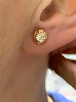 *Пусеты Бриллианит Фианит Шампань арт. с-012пз220-447 Вес 1,42 г - фото 228834 *Пусеты Бриллианит Фианит Шампань арт. с-012пз220-447 Вес 1,42 г - фото 228834