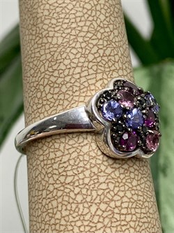 *Кольцо р.20 Орхидея Микс Танзанит Родолит Турмалин Шпинель арт. К1042Ю/Ag-607/1/3/8/9-314 вес 2,78 г - фото 239489