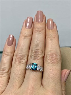 *Кольцо  р.19 Голубой Турмалин синт арт. К1743Ю/Ag-610/95-363 вес 2,47 г - фото 239946