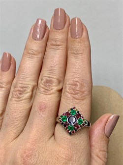 *Кольцо р.18 Орхидея Микс Зеленый Агат Иолит Родолит Турмалин арт. К1325Ю/Ag-607/37-704 вес 3,14 г - фото 240082 *Кольцо р.18 Орхидея Микс Зеленый Агат Иолит Родолит Турмалин арт. К1325Ю/Ag-607/37-704 вес 3,14 г - фото 240082