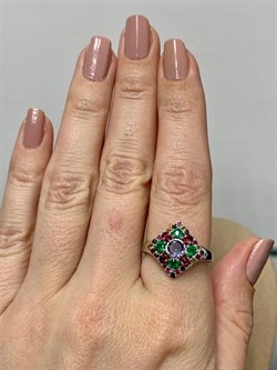 *Кольцо р.18,5 Орхидея Микс Зеленый Агат Иолит Родолит Турмалин арт. К1325Ю/Ag-607/37-684 вес 3,1 г - фото 240092 *Кольцо р.18,5 Орхидея Микс Зеленый Агат Иолит Родолит Турмалин арт. К1325Ю/Ag-607/37-684 вес 3,1 г - фото 240092