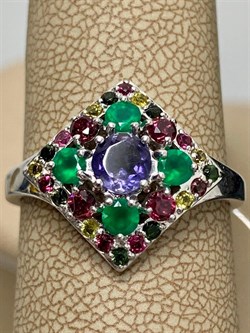 *Кольцо р.19,5 Орхидея Микс Зеленый Агат Иолит Родолит Турмалин арт. К1325Ю/Ag-607/37-680 вес 3,12 г - фото 240130