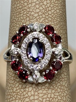 *Кольцо р.18,5 Орхидея Микс Иолит Родолит арт. К1618Ю/Ag-617/39-908 вес 3,26 г - фото 240419 *Кольцо р.18,5 Орхидея Микс Иолит Родолит арт. К1618Ю/Ag-617/39-908 вес 3,26 г - фото 240419