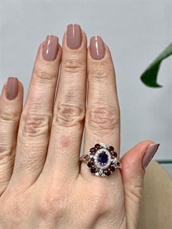 *Кольцо р.20 Орхидея Микс Иолит Родолит арт. К1618Ю/Ag-617/39-967 вес 3,43 г - фото 240421 *Кольцо р.20 Орхидея Микс Иолит Родолит арт. К1618Ю/Ag-617/39-967 вес 3,43 г - фото 240421