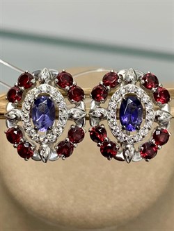 *Серьги Орхидея Микс Иолит Родолит арт. С1618Ю/Ag-617/39-796 вес 4,84 г - фото 240438 *Серьги Орхидея Микс Иолит Родолит арт. С1618Ю/Ag-617/39-796 вес 4,84 г - фото 240438