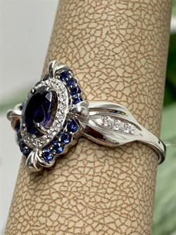 *Кольцо р.20 Орхидея Иолит Африка арт. К1622Ю/Ag-617/13-000 вес 3,1 г - фото 240878 *Кольцо р.20 Орхидея Иолит Африка арт. К1622Ю/Ag-617/13-000 вес 3,1 г - фото 240878