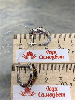 *Серьги Микс Иолит Родолит арт. С1616Ю/Ag-617/39ПОЗ-937 вес 3,56 г - фото 241159 *Серьги Микс Иолит Родолит арт. С1616Ю/Ag-617/39ПОЗ-937 вес 3,56 г - фото 241159