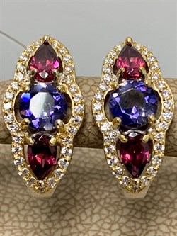 *Серьги Микс Иолит Родолит арт. С1616Ю/Ag-617/39ПОЗ-937 вес 3,56 г - фото 241163 *Серьги Микс Иолит Родолит арт. С1616Ю/Ag-617/39ПОЗ-937 вес 3,56 г - фото 241163