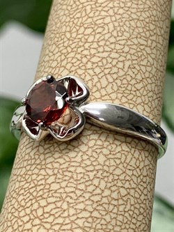 *Кольцо р.18 Гранат Мозамбик арт. К1262/Ag-607/11-872 вес около 2 г - фото 242490 *Кольцо р.18 Гранат Мозамбик арт. К1262/Ag-607/11-872 вес около 2 г - фото 242490