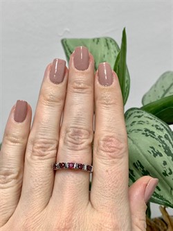 *Кольцо р.17,5 Родолит Мозамбик арт. К0983Ю-607/9-871 вес 1,99 г - фото 242769