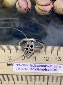 *Кольцо р.17,5 Орхидея Микс Родолит Шпинель арт. К1131/Ag-607/1/9-282 вес 2,39 г - фото 242908 *Кольцо р.17,5 Орхидея Микс Родолит Шпинель арт. К1131/Ag-607/1/9-282 вес 2,39 г - фото 242908