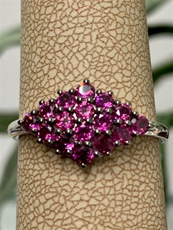 *Кольцо р.19,5 Родолит Мозамбик арт. К1024Ю/Ag-607/9-568 вес 2,33 г - фото 243155