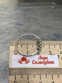 *Кольцо р.19 Хризолит Мурманск арт. К1024Ю/Ag-607/15-224 вес 2,25 г - фото 244549