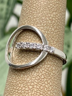 *Кольцо р.19 Белый Фианит арт. К1064/Ag-610-943 вес 2,22 г - фото 244704 *Кольцо р.19 Белый Фианит арт. К1064/Ag-610-943 вес 2,22 г - фото 244704