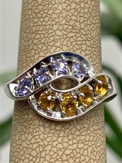 *Кольцо р.17,5 Орхидея Микс Танзанит Цитрин арт. К1228Ю/Ag-607/8/12-557 вес 2,86 г - фото 245281