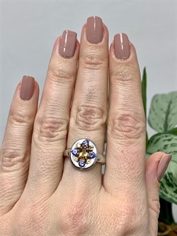 *Кольцо р.17,5 Орхидея Микс Танзанит Цитрин арт. К1223Ю/Ag-607/8/12-204 вес 3,18 г - фото 245819 *Кольцо р.17,5 Орхидея Микс Танзанит Цитрин арт. К1223Ю/Ag-607/8/12-204 вес 3,18 г - фото 245819