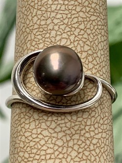 *Кольцо р.18 Шоколадный Жемчуг д.8*8,5мм арт. 1.0315.0.b-482 Вес 2,01 г - фото 246893 *Кольцо р.18 Шоколадный Жемчуг д.8*8,5мм арт. 1.0315.0.b-482 Вес 2,01 г - фото 246893