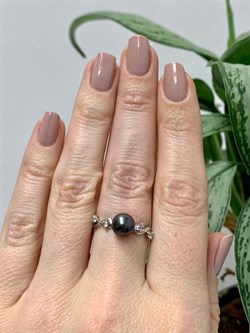 *Кольцо р.17 Черный Жемчуг д.7,5-8мм арт. 1.0344.0.b-751 Вес 2,07 г - фото 246928 *Кольцо р.17 Черный Жемчуг д.7,5-8мм арт. 1.0344.0.b-751 Вес 2,07 г - фото 246928