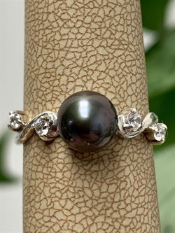 *Кольцо р.17 Черный Жемчуг д.7,5-8мм арт. 1.0344.0.b-751 Вес 2,07 г - фото 246936 *Кольцо р.17 Черный Жемчуг д.7,5-8мм арт. 1.0344.0.b-751 Вес 2,07 г - фото 246936