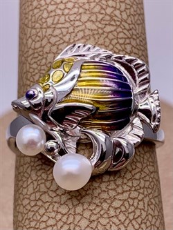 *Кольцо р.17,5 Рыбка Жемчуг Эмаль арт. 01-5488-00-301-0200-68-163 вес 3,67 г - фото 247621 *Кольцо р.17,5 Рыбка Жемчуг Эмаль арт. 01-5488-00-301-0200-68-163 вес 3,67 г - фото 247621