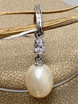 *Кулон Карабин Открывается Белый Жемчуг д.8,5*9мм арт. 3.1112.n.d-550 Вес 1,82 г - фото 250255