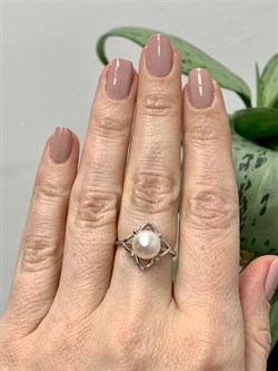 *Кольцо р.17 Белый Жемчуг д.8*8,5мм арт. 1.0329.0.b-148 Вес 2,68 г - фото 251364 *Кольцо р.17 Белый Жемчуг д.8*8,5мм арт. 1.0329.0.b-148 Вес 2,68 г - фото 251364