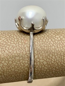 *Кольцо р.18 Белый Жемчуг д.10*10,5мм арт. 1.0091.0.b-762 Вес 3,34 г - фото 251474