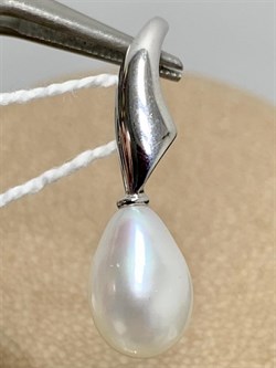 *Кулон Белый Жемчуг д.7,5*8мм арт. 3.0695.0.d-662 Вес 1,47 г - фото 252190 *Кулон Белый Жемчуг д.7,5*8мм арт. 3.0695.0.d-662 Вес 1,47 г - фото 252190