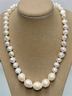 *Ожерелье р.45 д.7*8 д.11*11,5 Белый Жемчуг Барокко арт. 810800800516.045-378 - фото 253309